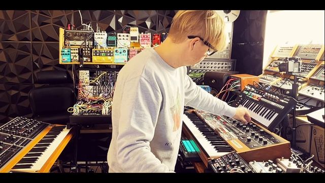 Caught In Joy Sunlight - full album Berlin School music live performance - Caught In Joy