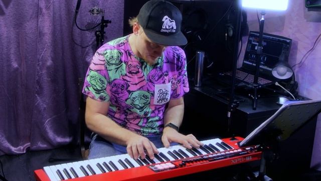Talking to the moon Bruno mars Piano cover roland xps10