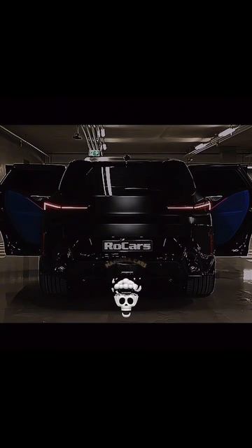 Мерседес Майбах против нового БМВ, Mercedes Maybach vs. New BMW #shorts #short #bmw #vs #merc #car
