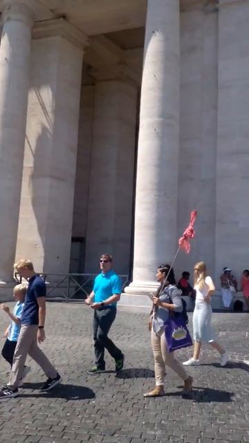 Плащадь перед Святого Петра Ватикан