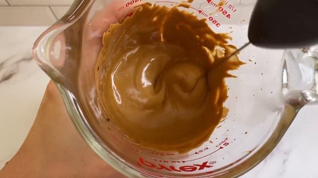 Keto Dalgona Coffee (whipped coffee) low carb