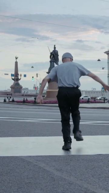 sports push-ups jumping squats meditation break dance.shorts.спорт отжимания прыжки  брейк данс.