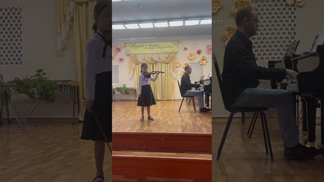 Марш октябрят Н.Бакланова; Сурок Л.Бетховен.
