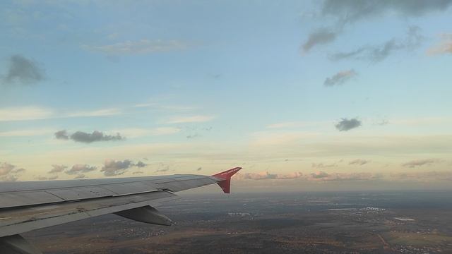 Взлетаем в Домодедово, что видно из иллюминатора
