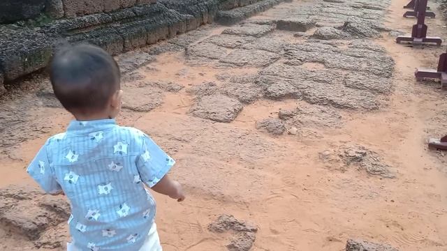 Ketya_Holiday at Banteaysrey Temple