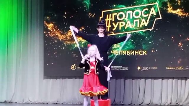 "ожившая кукла"
конкурс #ГолосаУрала #Альянсталантов