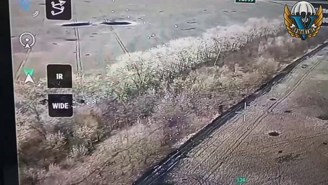 Операторы "Севера" предоставляют окруженным недобиткам шанс сдаться, сбрасывая листовки !!!
