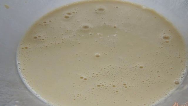 Блинный пирог с творогом и вишней