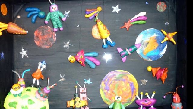 Мы с ребятами в Гагарина играем (муз. и исполнение  Л,Горцуевой, на стихи Т.Вервейко)