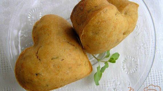 Маффины с паприкой и чесноком