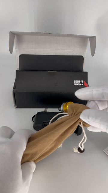 YD-05. Карманный фонарик BLNMAX BMS-Z3-2