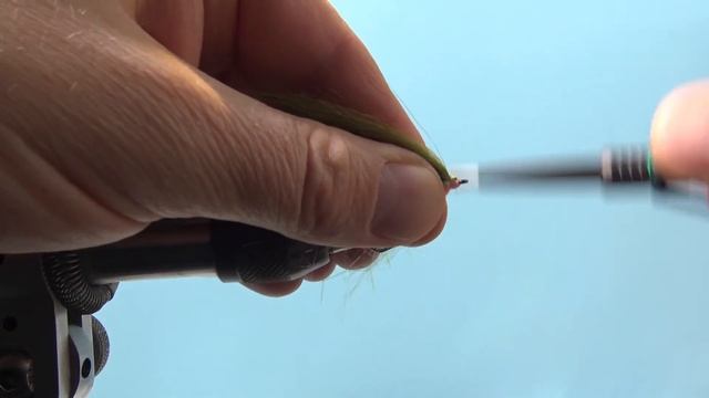 Saltwater Bass Minnow Baitfish Streamer Fly TyingTutorial