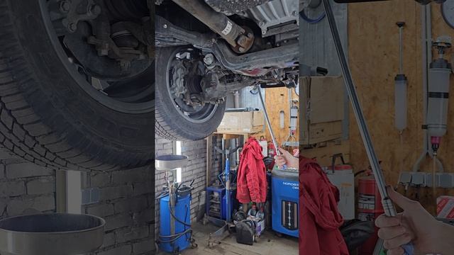 Lc300 и Lc150 2.8 370км. Уровень в Акпп, шприцовка, смазка механизмов УУК (болты установки колёс).
