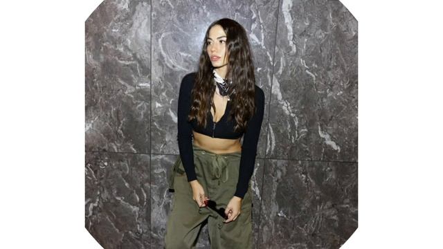 El primer mensaje de la segunda temporada de la serie Entre el mundo y yo vino de Demet Özdemir