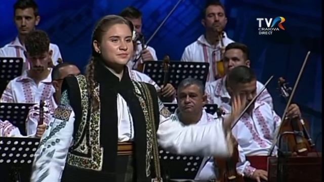 Delia Valentina Bertea - Mi-am pus busuioc la brâu.