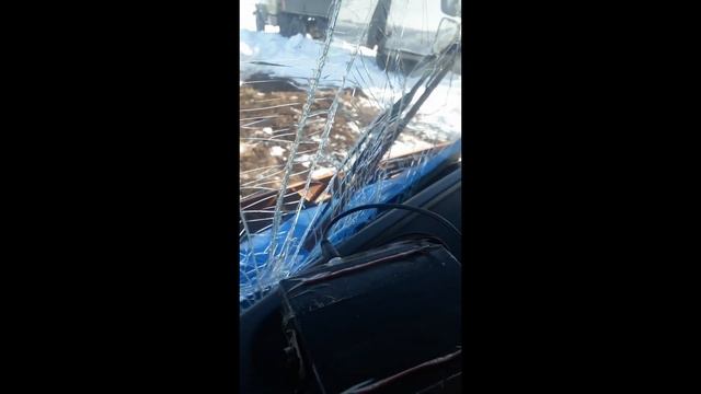 Наезд трактора на КАМАЗ