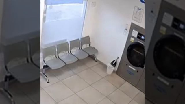 У этого мужика явно второй день рождения🫡