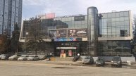 У каждого человека _есть две жизни:Одна_это витрина, которую видят все... Другая _это глубина души,