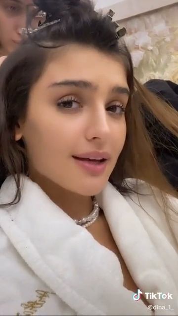 Как тебе? #Популярное #дина #саева #shorts #тренды #фанаты #тикток #love #life #волосы #наращивание