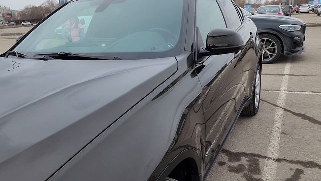 BMW X6 - сделали полировку всего кузова автомобиля с нанесением керамики в два слоя