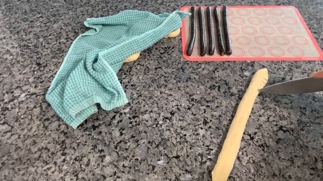 خبز بالتمر والسمسم  معروك التمر