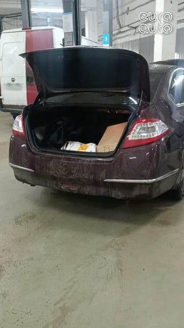 Автофонтан! Это в глушителе скопился конденсат...