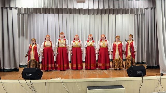 Вокальная  группа «Дарьюшка» песня "Берегите своих матерей"