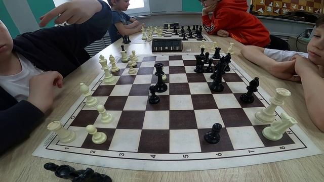 2 тур. Секретарев (1136) -