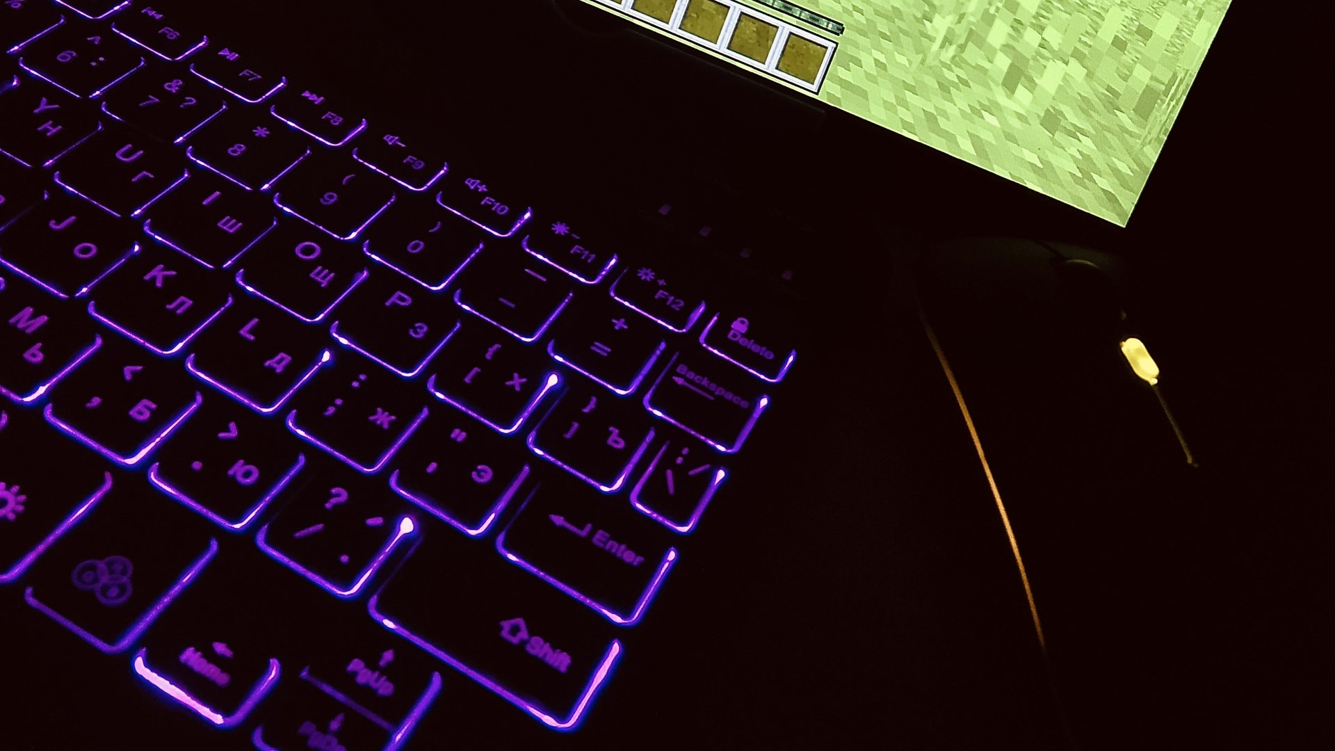 Распаковка Bluetooth клавиатуры и мышки