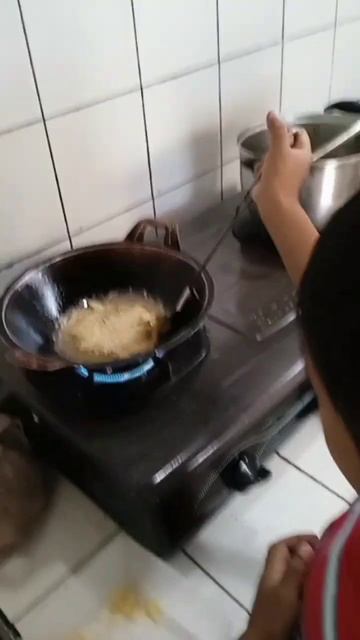 Aa Azzam lg goreng kentang#shotrs #shortvideo