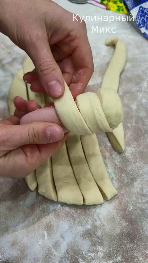 Советы и хитрости: как просто и быстро сформировать сосиски в тесте