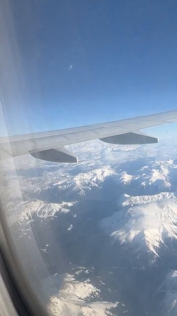 Кавказские горы с самолёта