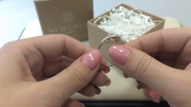Кольцо 751 из красного золота 585 пробы с топазами и фианитами