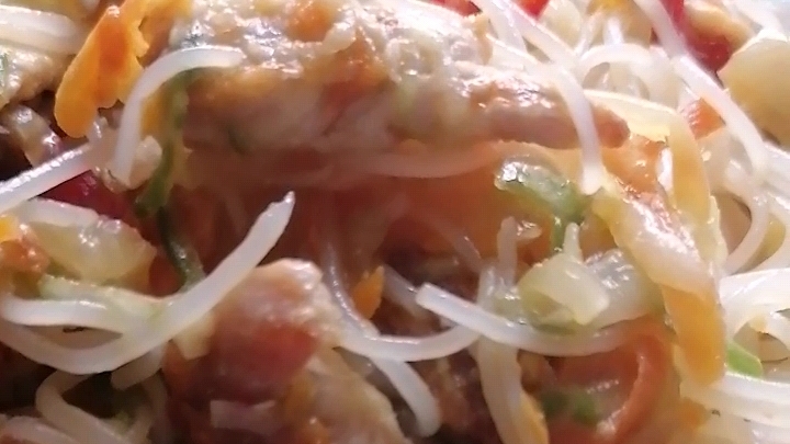 Фунчоза с куриной грудкой