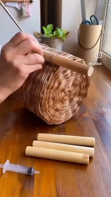 Кашпо на ножках