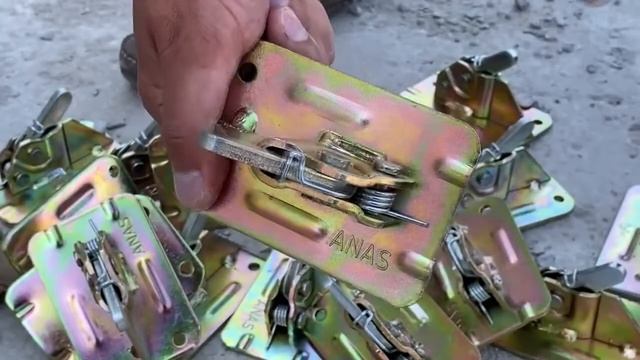 Опалубка на пружинных зажимах, клипсах