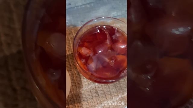 Настой из луковой шелухи отлично укрепляет корни волос и не только