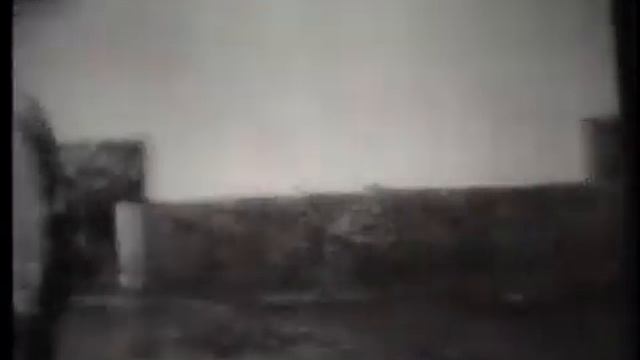 Павлов играет в городки