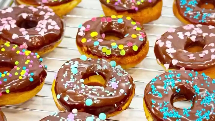 Пончики «Донатсы»...🍩☕😋    Рецепт в описании ✍️