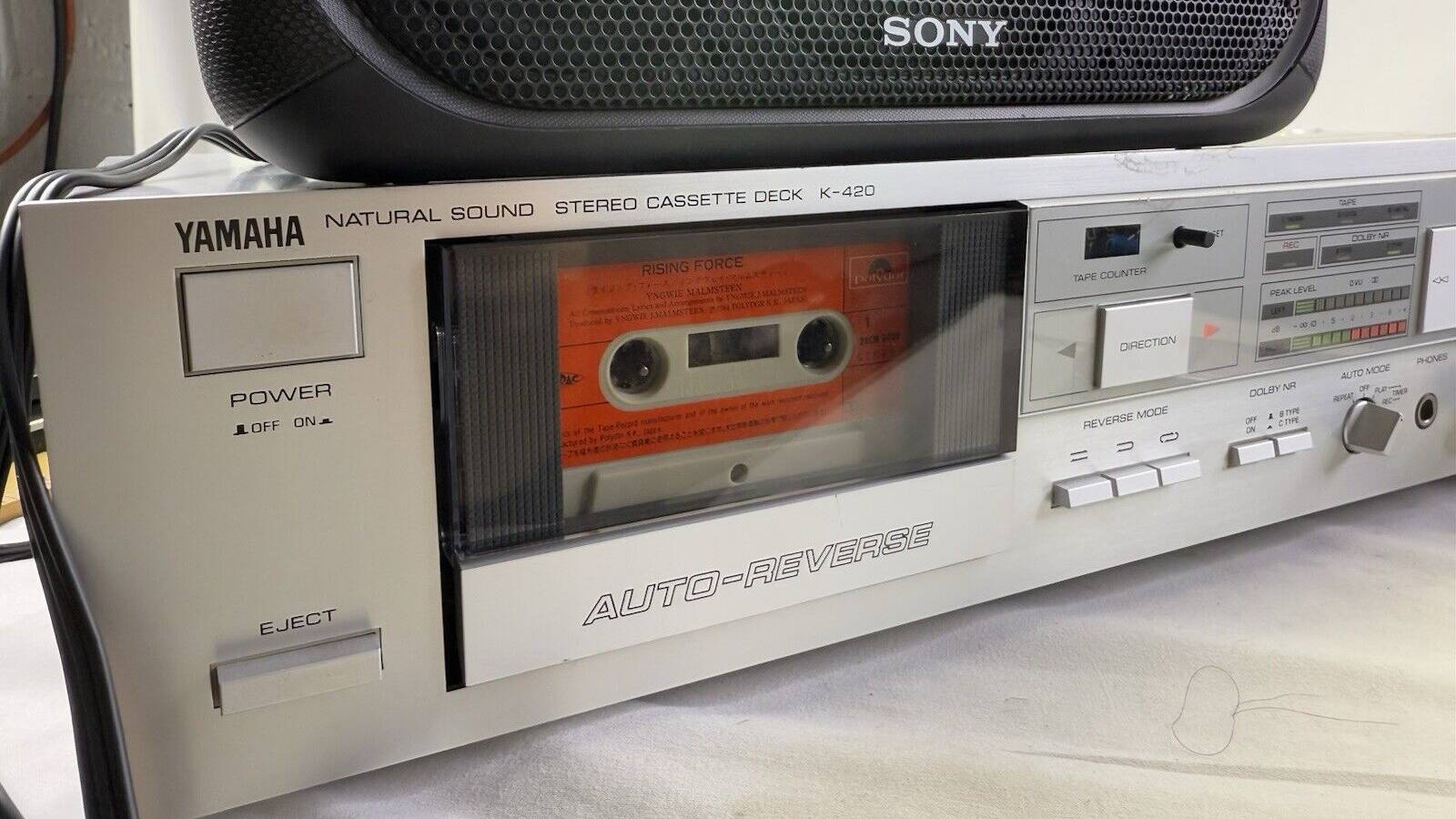Стереокассетная дека Yamaha K-420 с естественным звуком Япония-1984-1985 год