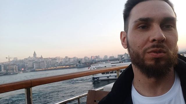 Морской транспорт в Стамбуле.