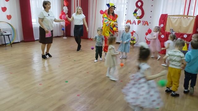 Праздник весны 5 гр