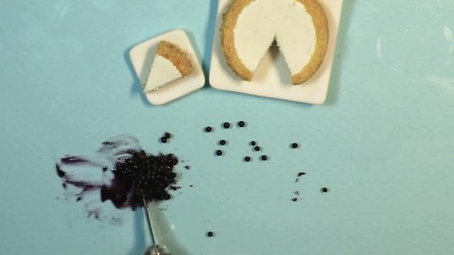 Miniature berry cake🫐\Tutorial through Etsy\Мініатюрний ягідний торт🫐\Підручник на Етсі