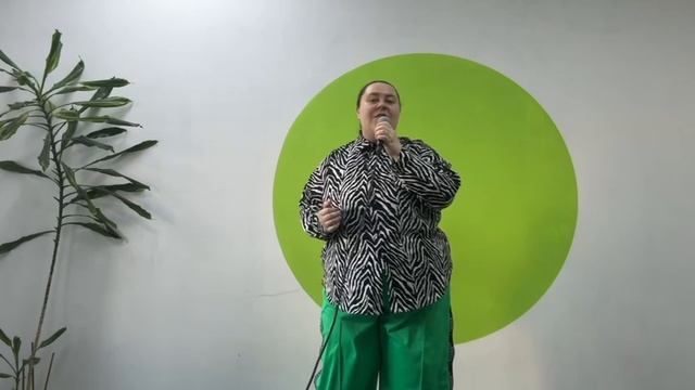 "Синий платочек" слова М. Максимов, музыка Е. Петерсбурский