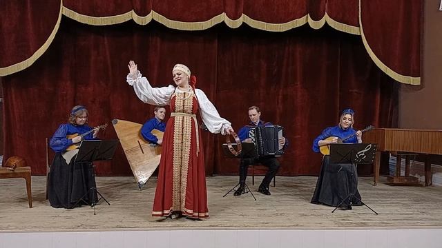 р.н.п. "Во селе Покровском" (Дарья Киркова и анс. "Царёво городище")