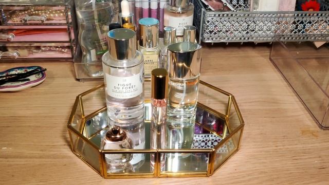 April 2023 Perfume Tray Rotation