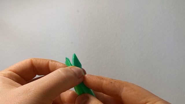 гВОЗДИКА ИЗ ФЕТРА