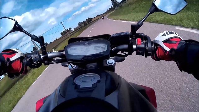 MT-07 CAGE A2 VS CBR1000RR 2017 / PERDU D'AVANCE
