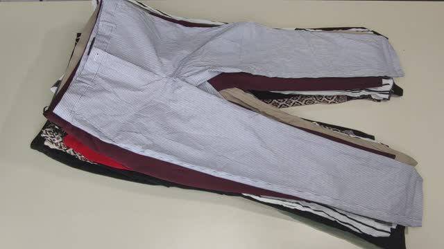 Лот 2401 Брюки женские Англия Крем цена 1200р_кг вес 14,2кг 37ед