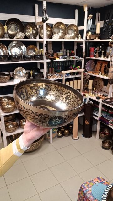 Кованая поющая чаша Mustang Luxury SVS ( 28 см, нота: Ля, 110 Гц ) / Singing Bowl / shamanic.moscow